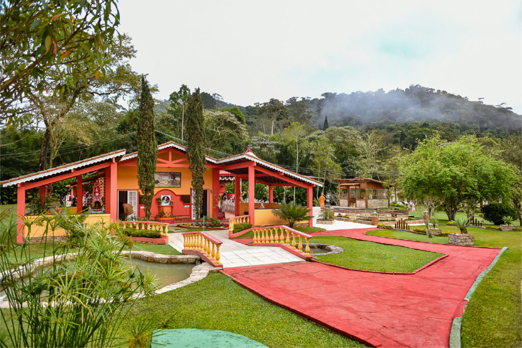 Ashram Vrajabhumi - Retiros Espirituais no Rio de Janeiro